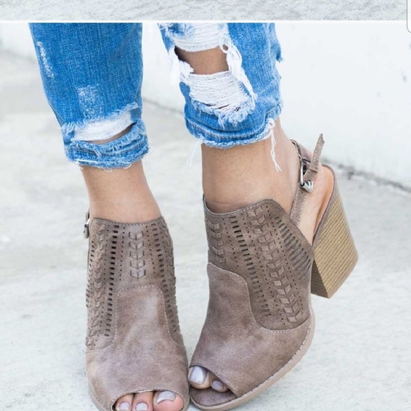 🛑SIZE 6 🛑SLINGBACK FAUX SUEDE BOOTIES - Picture 2 of 8